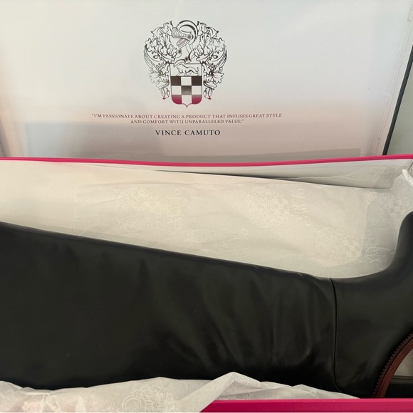 Vince Camuto VC-Pendarie 9M black boots - Picture 6 of 6